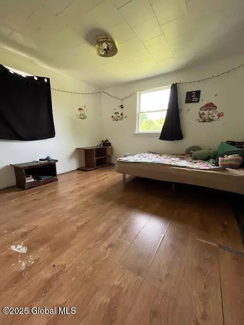 Bedroom - 679 Turnpike Rd, Eagle Bridge, NY 12057 photo 1 of 2