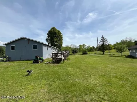 Exterior - 679 Turnpike Rd, Eagle Bridge, NY 12057 photo 4 of 17