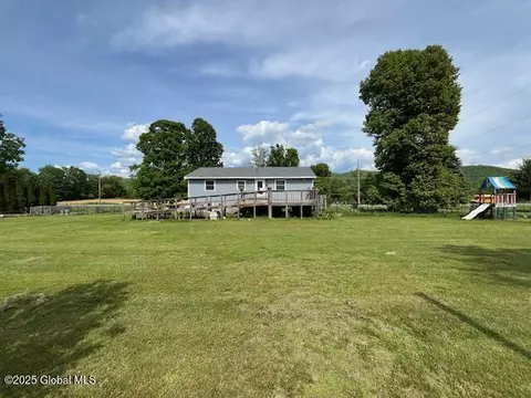 Exterior - 679 Turnpike Rd, Eagle Bridge, NY 12057 photo 1 of 17