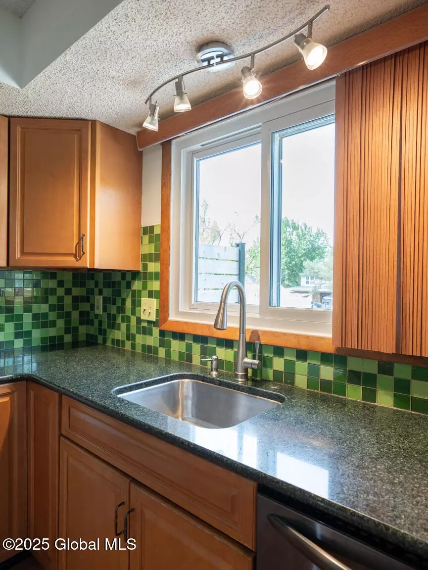 Kitchen - 23 Rockefeller Blvd, Rensselaer, NY 12144 photo 3 of 3