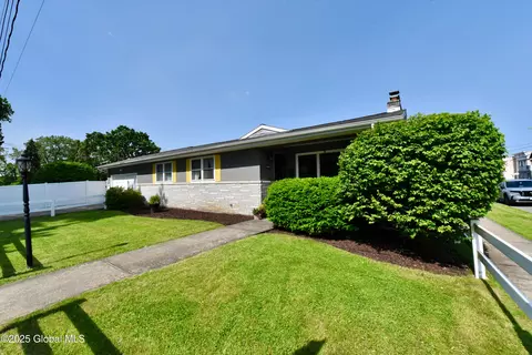94 Hudson Ave, Cohoes, NY 12047