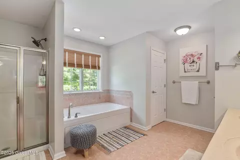 Bath - 3014 Patrick Rd, Schenectady, NY 12303 photo 1 of 7