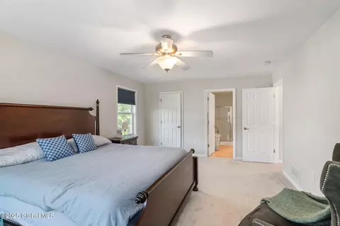 Bedroom - 3014 Patrick Rd, Schenectady, NY 12303 photo 2 of 8