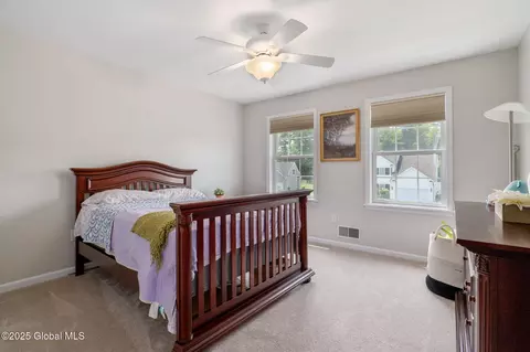 Bedroom - 3014 Patrick Rd, Schenectady, NY 12303 photo 3 of 8