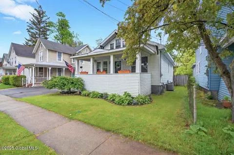 124 Glen Ave, Glenville, NY 12302