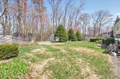 Exterior - 53 Harmon Rd, Schenectady, NY 12302 photo 3 of 3