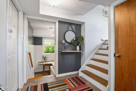 Entry Way - 11 Greenock Rd, Delmar, NY 12054 photo 1 of 2