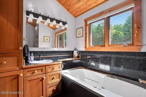 Bath - 78 Cramer Rd, Argyle, NY 12809 photo 4 of 5