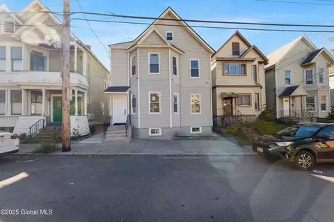 754 Eastern Ave, Schenectady, NY 12308 photo 1