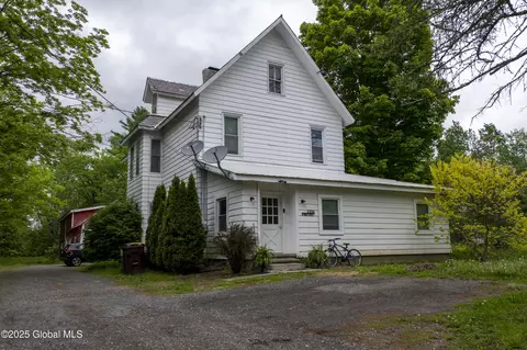 1356 W High St, Ballston Spa, NY 12020
