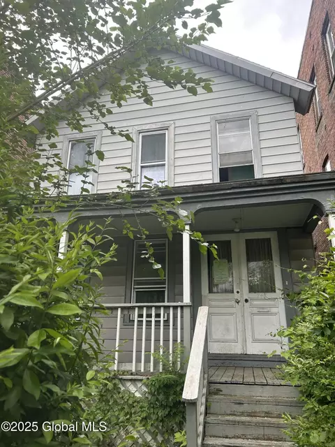 747 River St, Troy, NY 12180