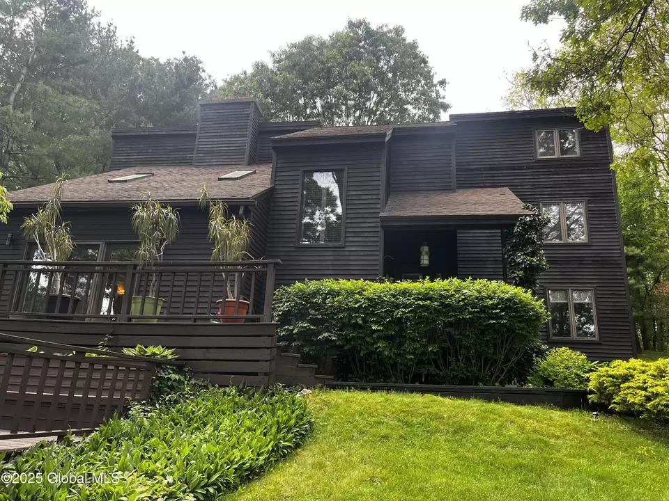 Exterior - 27 Park Dr, Menands, NY 12204 photo 4 of 4
