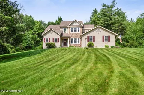 264 Edie Rd, Saratoga Springs, NY 12866