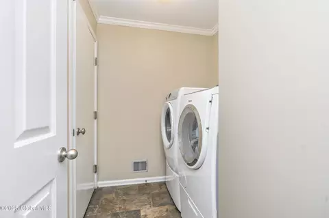 Other - 10 Cygnet Cir, Slingerlands, NY 12159 photo 7 of 12