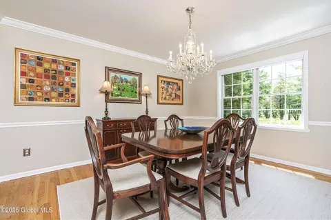 Dining - 10 Cygnet Cir, Slingerlands, NY 12159 photo 2 of 6