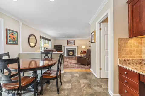 Dining - 10 Cygnet Cir, Slingerlands, NY 12159 photo 6 of 6