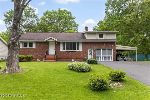 181 Garden St, Schenectady, NY 12306
