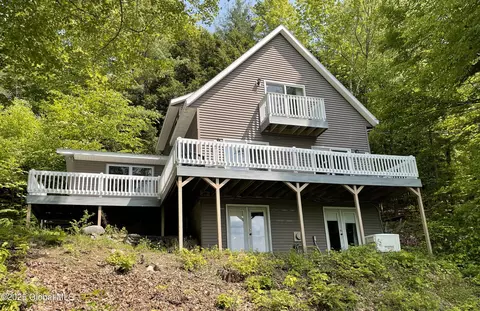 1380 S Shore Rd, Hadley, NY 12835
