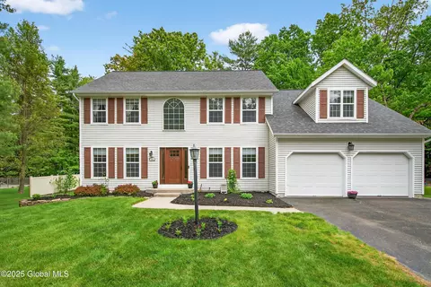 660 Stark Ter, Ballston Spa, NY 12020