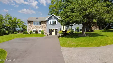 272 Fire Rd, Johnstown, NY 12095