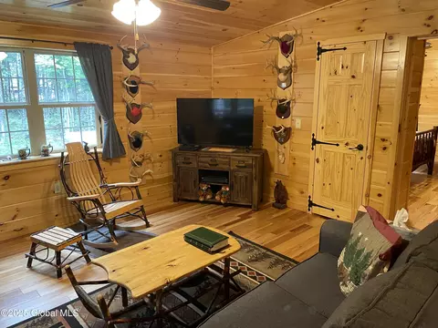 27 Chaisson Rd, Newcomb, NY 12852 photo 8