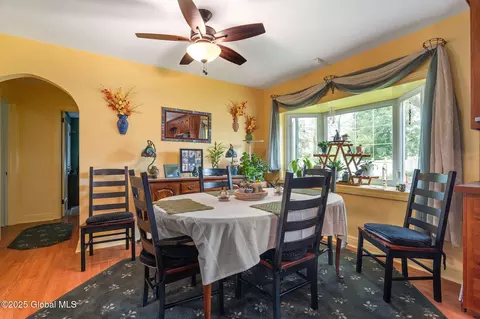 2016 Careleon Rd, Schenectady, NY 12303 photo 9