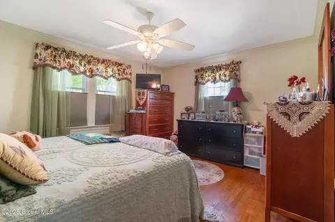 2016 Careleon Rd, Schenectady, NY 12303 photo 15