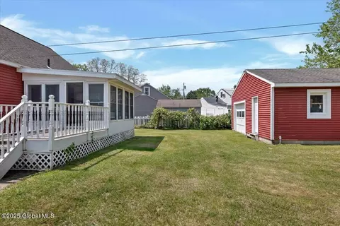 327 Sullivan Rd, Schenectady, NY 12304 photo 30