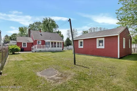 327 Sullivan Rd, Schenectady, NY 12304 photo 34