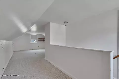 327 Sullivan Rd, Schenectady, NY 12304 photo 21