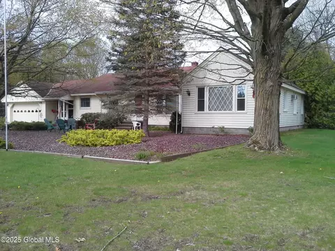 607 Gansevoort Rd, South Glens Falls, NY 12803