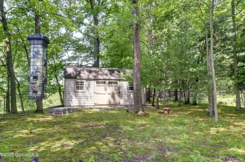 Exterior - 33 Joyous Ln, Glenville, NY 12302 photo 14 of 17