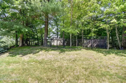 Exterior - 33 Joyous Ln, Glenville, NY 12302 photo 13 of 17