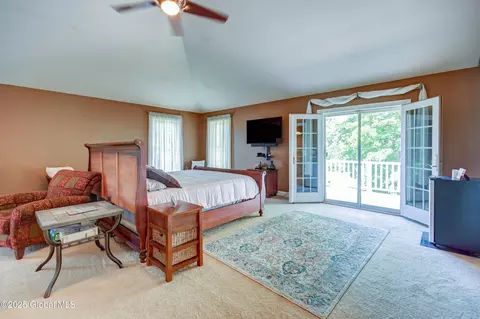 Bedroom - 33 Joyous Ln, Glenville, NY 12302 photo 2 of 15