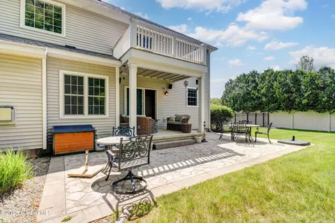 Exterior - 33 Joyous Ln, Glenville, NY 12302 photo 3 of 17