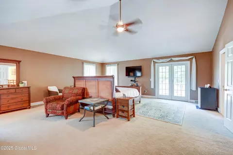 Bedroom - 33 Joyous Ln, Glenville, NY 12302 photo 8 of 15