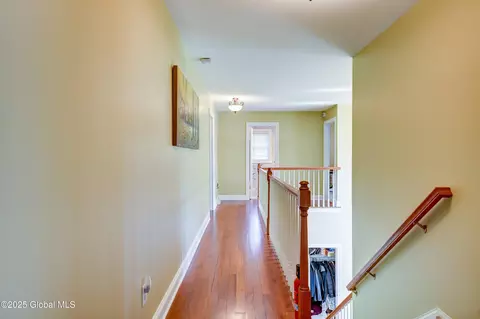 Entry Way - 33 Joyous Ln, Glenville, NY 12302 photo 9 of 10