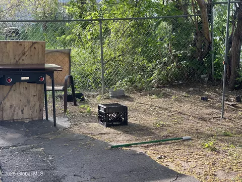 Exterior - 869 Strong St, Schenectady, NY 12307 photo 5 of 5