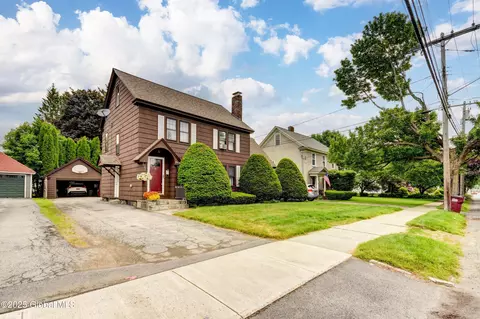 233 E Fulton St, Gloversville, NY 12078