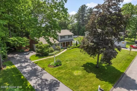 2 Crestwood Dr, Queensbury, NY 12804