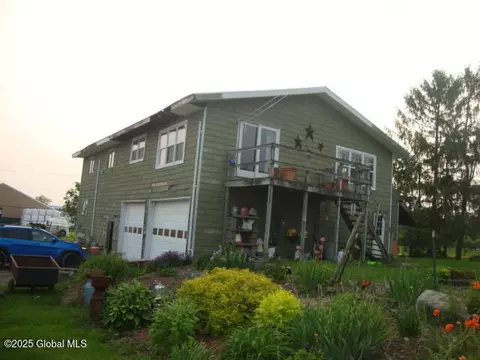 806 Slate Hill Rd, Sharon Springs, NY 13459
