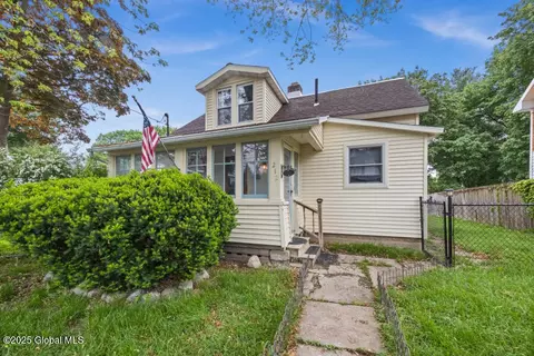 212 Riverside Ave, Scotia, NY 12302 photo 2