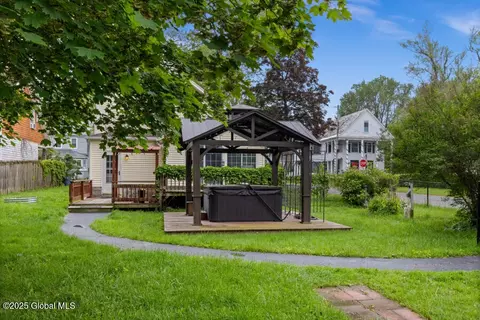 212 Riverside Ave, Scotia, NY 12302 photo 25