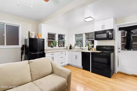 619 Union St, Schenectady, NY 12305 photo 16