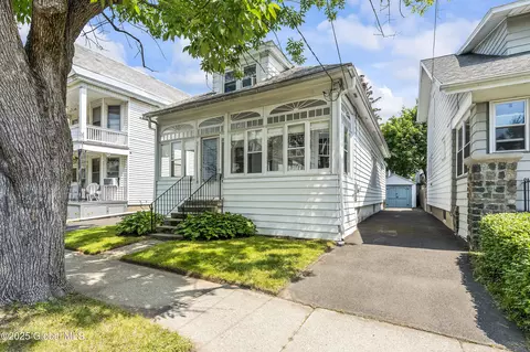 31 Albion Ave, Albany, NY 12209