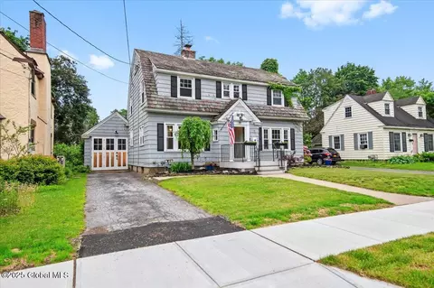29 Webster Ave, Glens Falls, NY 12801