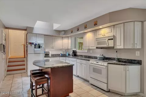 3083 E Old State Rd, Schenectady, NY 12303 photo 6
