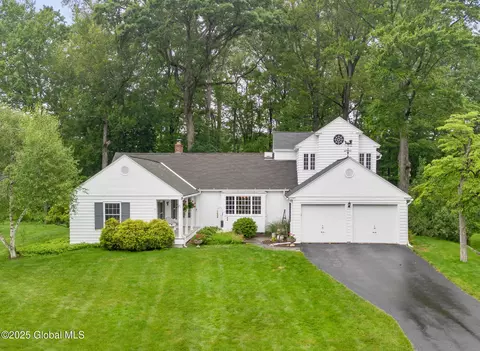 20 N Helderberg Pkwy, Slingerlands, NY 12159