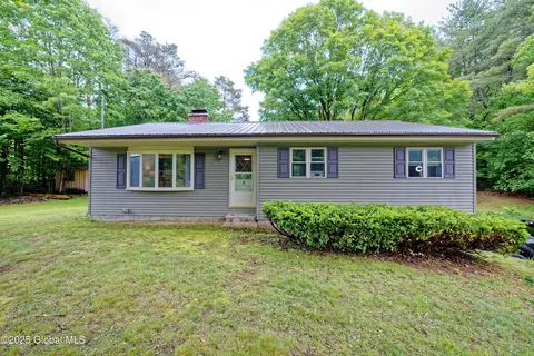 435 County Highway 101, Gloversville, NY 12078