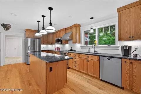 148 Lake Desolation Rd, Middle Grove, NY 12850